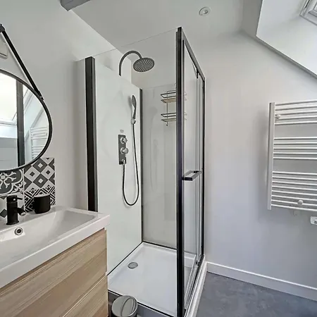 Apartment Renove 16m² Au Coeur De - Equipe Avec Wifi - Fr-1-646-56 Berck